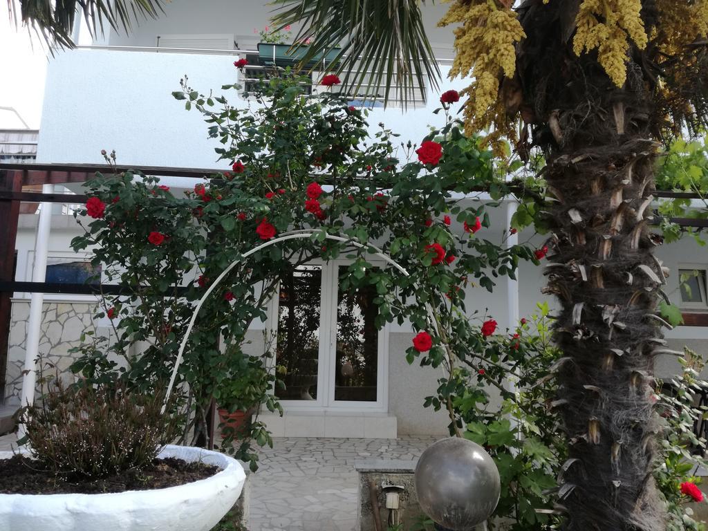 Guesthouse Villa Juric Crikvenica Exterior foto